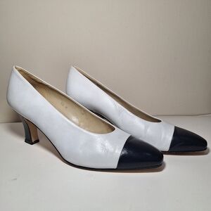 VINTAGE Etienne Aigner "Marietta" Cap Toe Pumps, Size 10M, White & Black Leather
